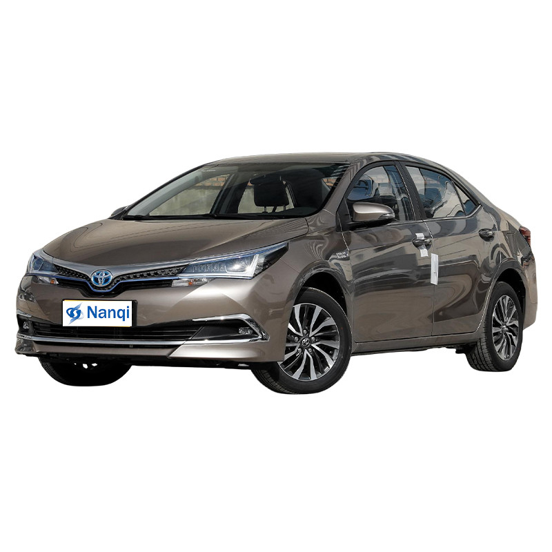Υβριδικό ηλεκτρικό SUV Toyota Corolla Twin Engine E+ 1.8L